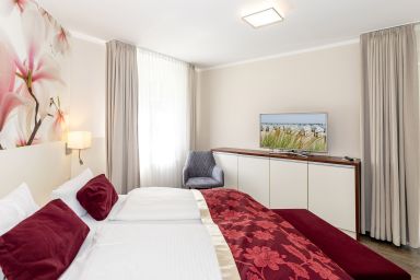 FeWo Am Strand / Strandvilla Belvedere (Ostseeallee) - FW 15, Ferienwohnungen am Strand - max. 4 Personen