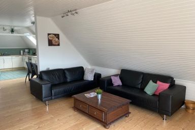 Sunhaus Koch - 3-Raum, DG, 83m², Balkon