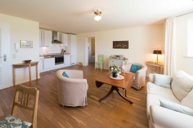 Gut Grubnow Rügen - Ferienwohnung 1 mit Seeblick