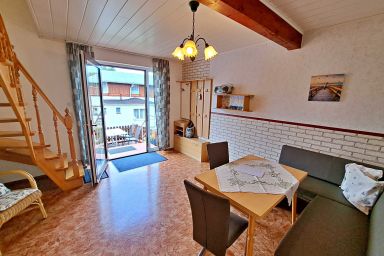 Ferienwohnungen Groth - Wohnung 02 (links)