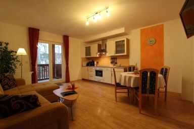 Haus Waterkant - ca. 300 m zum Strand - 3- Raum Fewo 2 mit Balkon