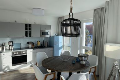 Waldstraße 49, Neu! Riviera 32