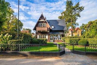 Villa Kieferngrund* App. 3