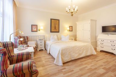 Villa Granitz, Ostseebad Sellin, Insel Rügen, Gemütliche 38 Quadratmeter groß, bietet die Lieblingsplatz in der Villa Granitz zwei Personen alle Annehmlichkeiten für unbeschwerte Urlaubstage.