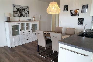 49.4.N Nordkoje - Moderne, hochwertige Ferienwohnung, Sauna, großer Balkon, Meerblick, strandnah