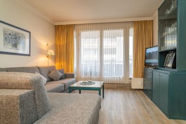 App. Störtebeker App. 16 - Strandnah & mitten in der City. Ferienwohnung für max. 4 Personen mit Balkon.