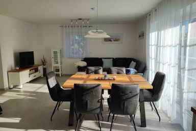Strandhaus Meeresluft - Hochwertiges 100qm Ferienhaus für 6 Pers. mit Kamin und Garten direkt am Deich