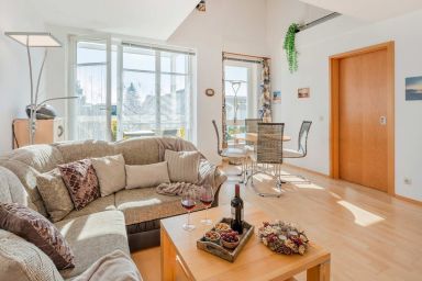Ferienwohnung Am Strauchelfeld - Gemütliches Strandapartment in Koserow mit Balkon und Parkplatz