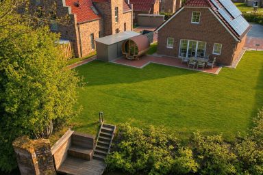 Framheim - Luxus-Ferienhaus am Wasser nahe Greetsiel mit Sauna