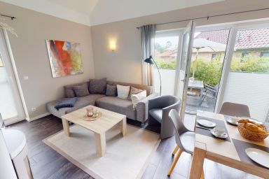 Feriendorf Südstrand - Luxuriöses 4-Zimmer-Ferienhaus für 6 Personen mit Kamin & Sauna in Pelzerhaken