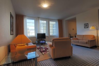 Residenz Unter den Linden 15 idyllisch gelegen - 81m² große Ferienwohnung für bis zu 3 Gäste + Hund mit Balkon