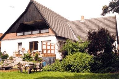 Ferienwohnung Karger - ländlich gelegen im Ort Sagard - Ferienwohnung Karger - ruhig gelegen in Sagard, dem Vorort von Sassnitz