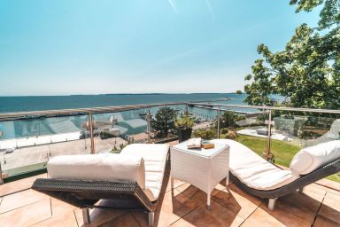 Villa Friede-Marie, App. Ostseeweitblick - mit traumhaften Meerblick - Villa Friede-Marie, App. Ostseeweitblick -großer Balkon und traumhaften Meeblick