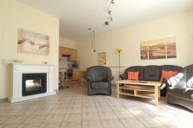 Strandstraße 14 - Familienfreundliche 60m² Ferienwohnung mit Terrasse und Wlan für 4 Personen