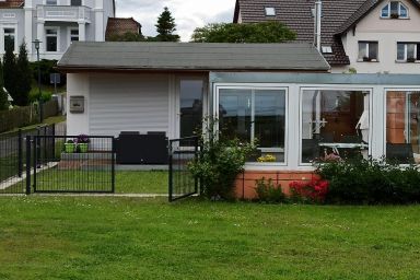 Ferienhaus in Altwarp mit Botanischem Garten