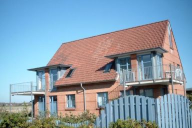 Moderne Ferienwohnung mit Balkon in Strandnähe