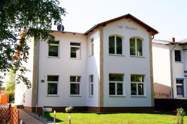 Familienfreundliche 2-Raum-Wohnung mit Terrasse