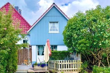 Liebevoll eingerichtetes Ferienhaus mit Garten und nur 500 m bis zum Nordseestrand