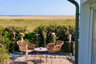 Sonniges Strandhaus mit Blick aufs Haff für 4 Pers