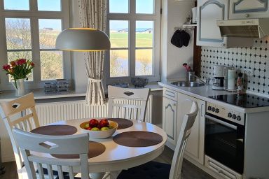 Haus Hemenswarft - Wohnung Oland mit Seeblick