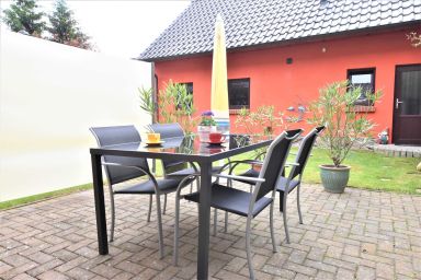 Reihenferienhaus mit Kamin und Terrasse im Ostseeland OFC 11 - 3- Raum Ferienhaus mit Terrasse und Kamin