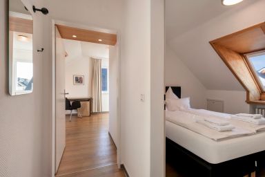 Hummerklippen Apartments - Wohnung Dach zur Inselseite mit Balkon