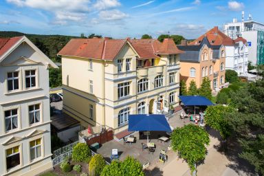 Hotel Villa Seeschlößchen 3*** - großes Doppelzimmer, Erdgeschoß mit Terrasse