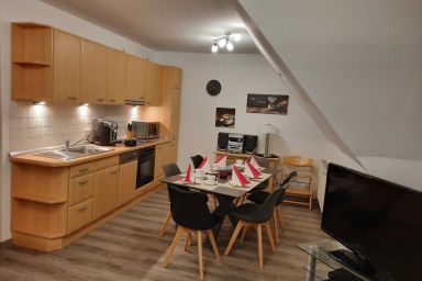 Seepark Burhave / Reetdachhaus 3 - RDH-2.07, 5 Pers., ca. 49 qm