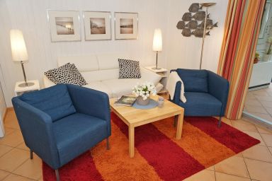 Blockhaus mit grossem Wintergarten und Glasfaser W-LAN - - sehr strandnah in ruhiger Lage