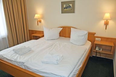 Park-Appartements Ostseebad Sellin 500 m zum Strand - Doppelzimmer Park 106