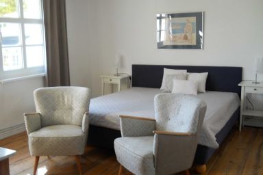 Villa Monique in Alt-Sassnitz - Ferienwohnung Marta