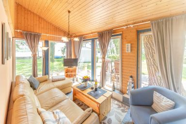 Ferienhäuser Suhrendorf - rotes Ferienhaus