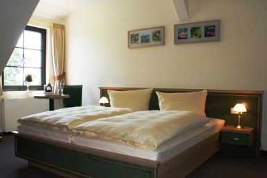 Hotel & Restaurant Am Peenetal - Doppelzimmer Straßenseite