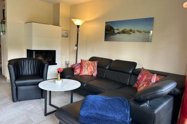 Behagliches Reetdachhaus Eibe 1 Sauna Kamin Wallbox - DHH Eibe 1