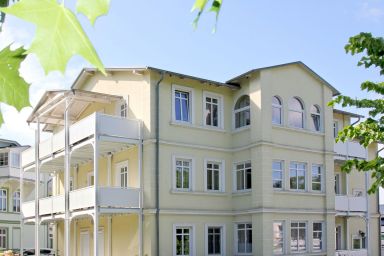 Villa Strandmuschel - strandnah, mit Balkon und AHOI Erlebnisbad gratis - Villa Strandmuschel FeWo 06