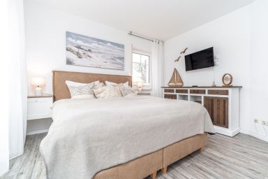 Parkresidenz am Hafen - Komfortable Ferienwohnung mit Balkon, zentral in Zingst und strandnah gelegen