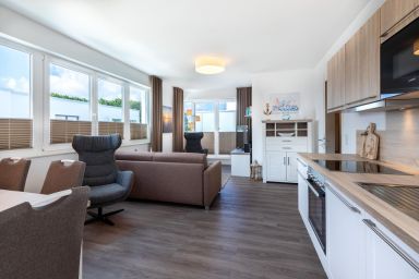 Aparthotel Ostseeallee - Tolles, strandnahes Familienapartment mit sonniger Dachterrasse und 2 Bädern