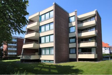 Osterstraße 1, Whg. 1, Haus Flora - Ferienwohnung in Wyk/ Südstrand mit ca. 60m² und 3- Zimmern in der Hochpaterre