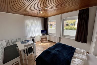 Haus Hagelstein I "Donnerkeil" - Haus Hagelstein - Ferienwohnung "I-Donnerkeil" direkt hinterm Deich!