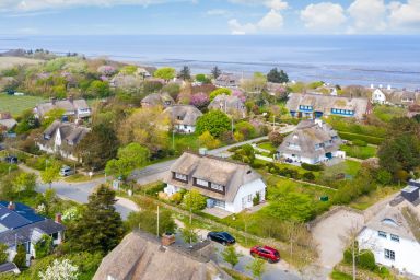 Elbe - Elbe - reetgedecktes gepflegtes Objekt in ruhiger Lage nicht weit vom Wattenmeer