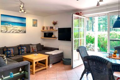 Achtern Diek - Komfortable Ferienwohnung für bis zu 4 Personen in Strandnähe in Zingst