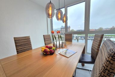 Ferienwohnung NorderHafen - Herzlich Willkommen in der modernen Ferienwohnung NorderHafen mit herrlichem Blick auf das Wasser