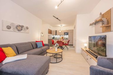 Ferienwohnung SonnenReich - Moderne Ferienwohnung in Kölpinsee mit Balkon – nur 600 m vom Strand entfernt
