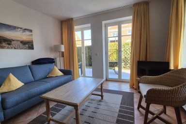 Villa Smidt Fewo 2 - Komfortable Ferienwohnung in der Villa Smidt mit Terrasse und Gartenblick