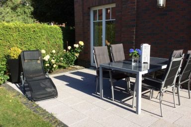 Villa Smidt - Komfortable Ferienwohnung mit Hund, Terrasse und Wlan für 4 Personen