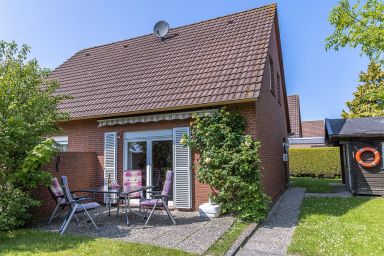 Ferienhaus 50024 - Einfach mal die Seele baumeln lassen: Der ruhige Standort dieser Ferien-Doppelhaushälfte lädt an lauen Sommertagen zum Relaxen ein.