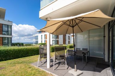 Südkap - Schöne Ferienwohnung B-01 für 4 Personen mit Terrasse in Pelzerhaken-Meerblick