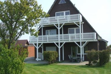 Moderne hundefreundliche Ferienwohnung mit Balkon und Blick auf den Nordseedeich mit WLAN