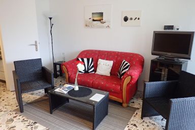 Strandnahes Studio mit kleiner Gartenterrasse