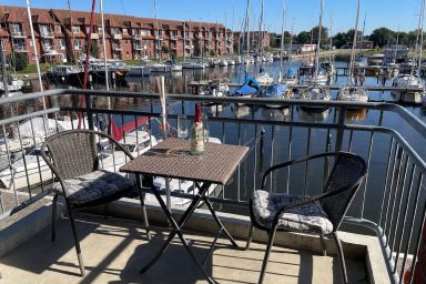 Ferienwohnung mit Balkon und Wasserblick